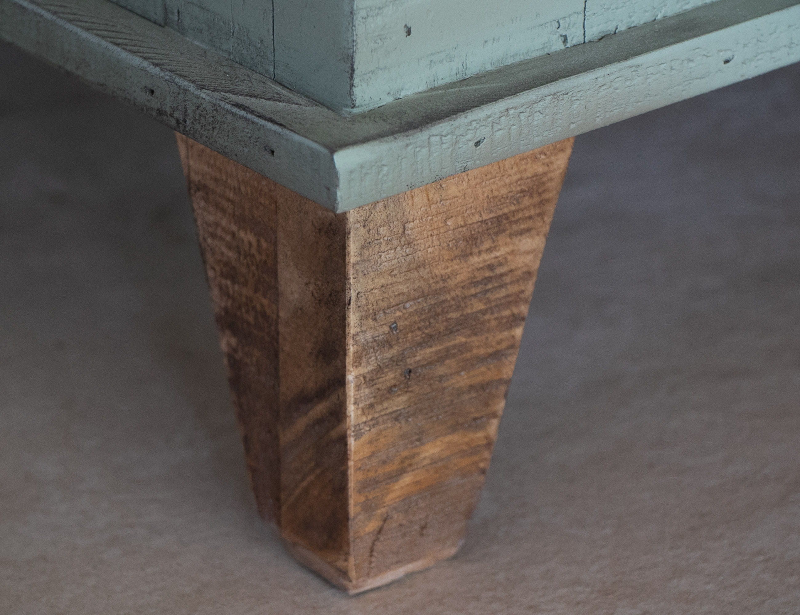 End Table in Toscana Style
