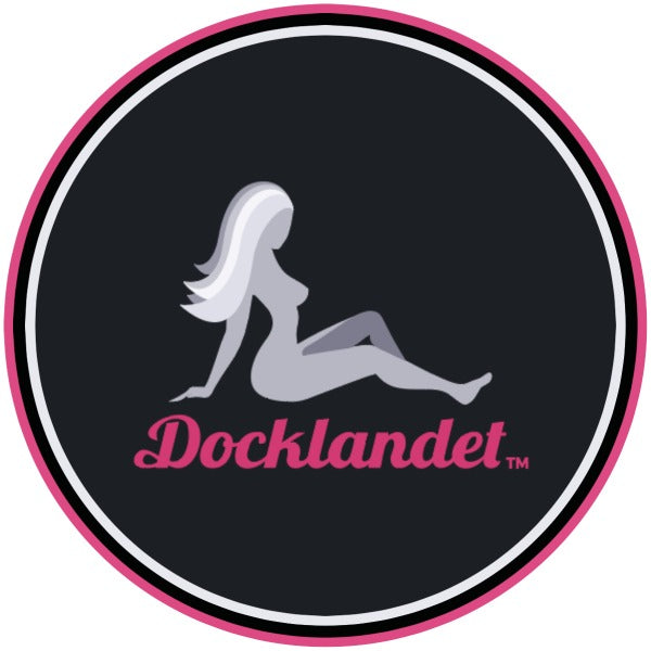 Docklandet - Upp till 60% rea på sexdockor av högsta kvalitet. Köp din sexdocka idag, expressleverans till hela Norden och även upphämtning i Borlänge. Sexdockor även kallat real dolls. Sveriges största utbud och bästa priser med tusentals nöjda kunder!  Realistiska sexdockor av den bästa kvalitén till oslagbara priser! 2-4 dagars diskret leverans direkt till dörren och alltid fri frakt! Gör som tusentals nöjda svenskar och köp din sexdocka hos Docklandet! Svensk support och 100% diskret. Du kan även hämta din docka direkt hos oss i Borlänge. Välkommen!