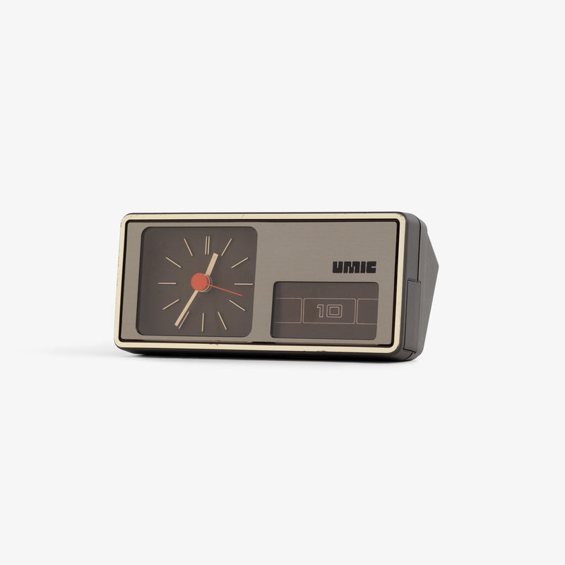 Vintage Minimalist Aachen Table Clock