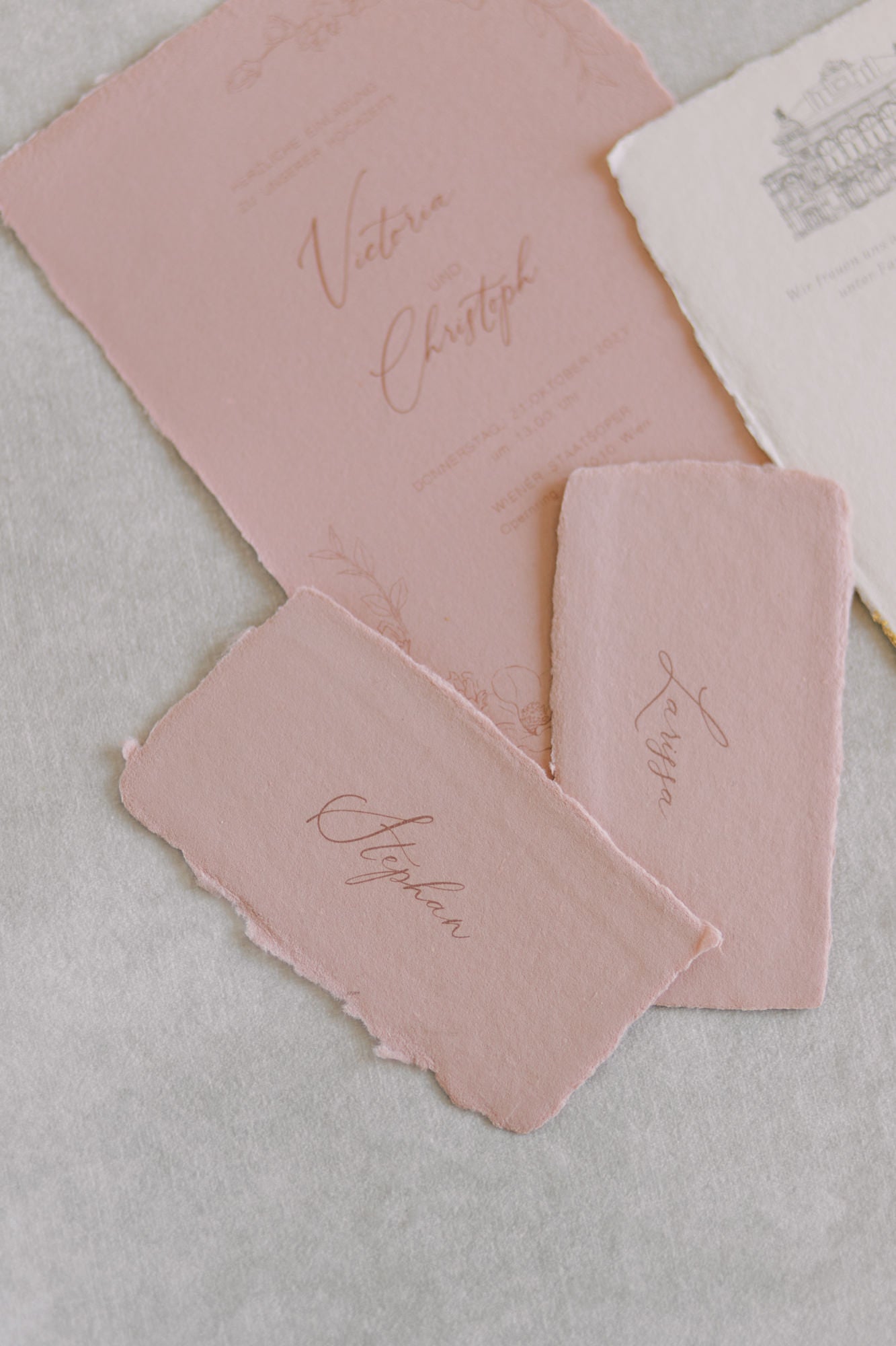 Wedding Invitation: Bring Your Ideas to Life with Handmade Paper