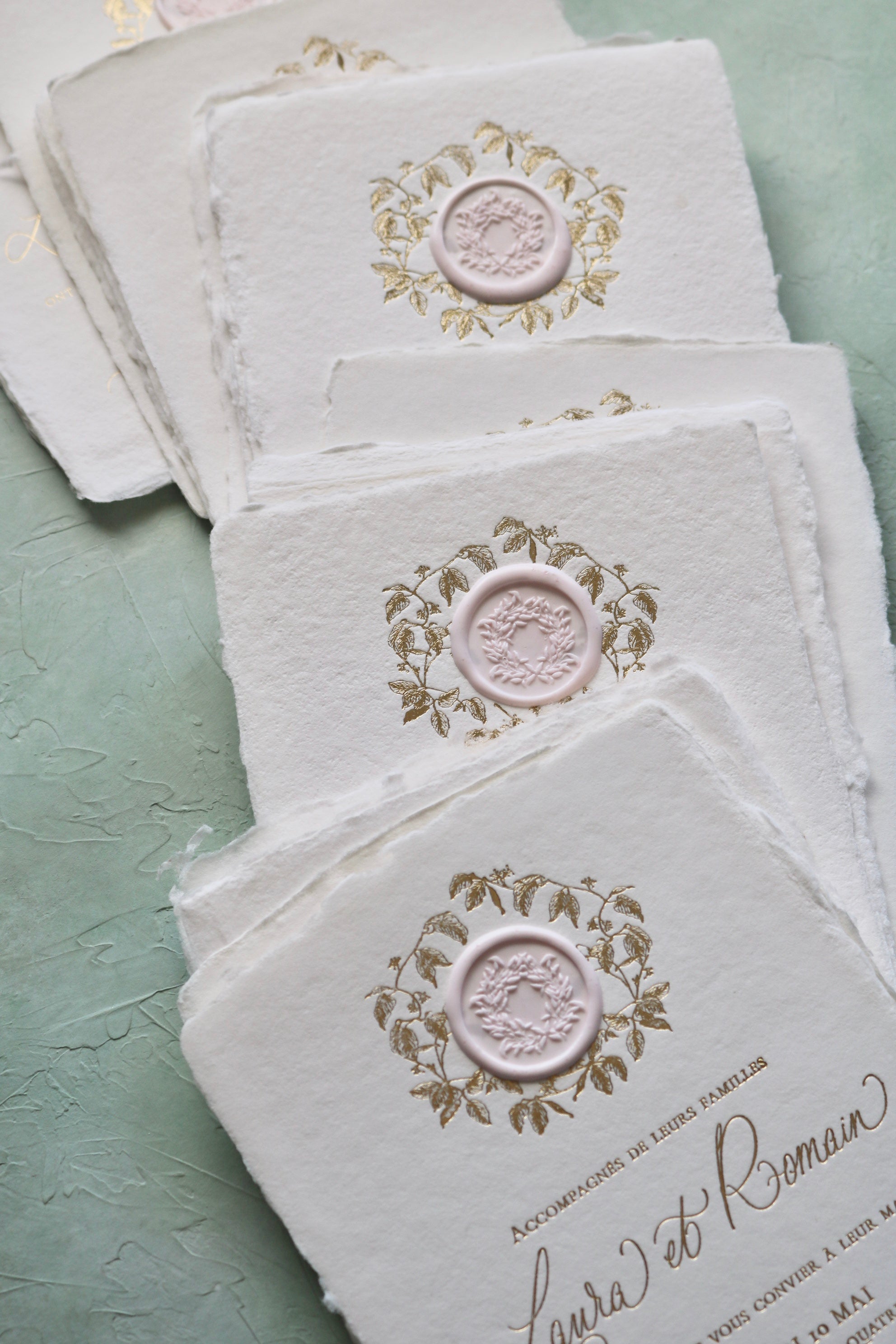 Discover the allure of hot foil printing on handmade paper for your wedding stationery. Expert tips and captivating designs await!