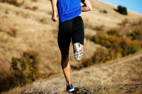 recuperación muscular para correr cuesta abajo