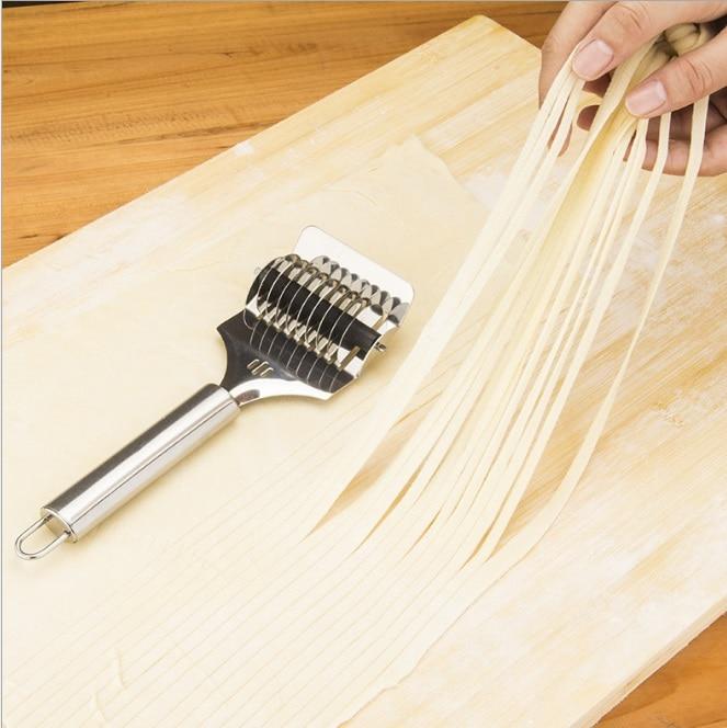 Lattice Roller Spaghetti Noodle Maker
