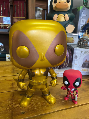 Gold Deadpool 10" Funko POP