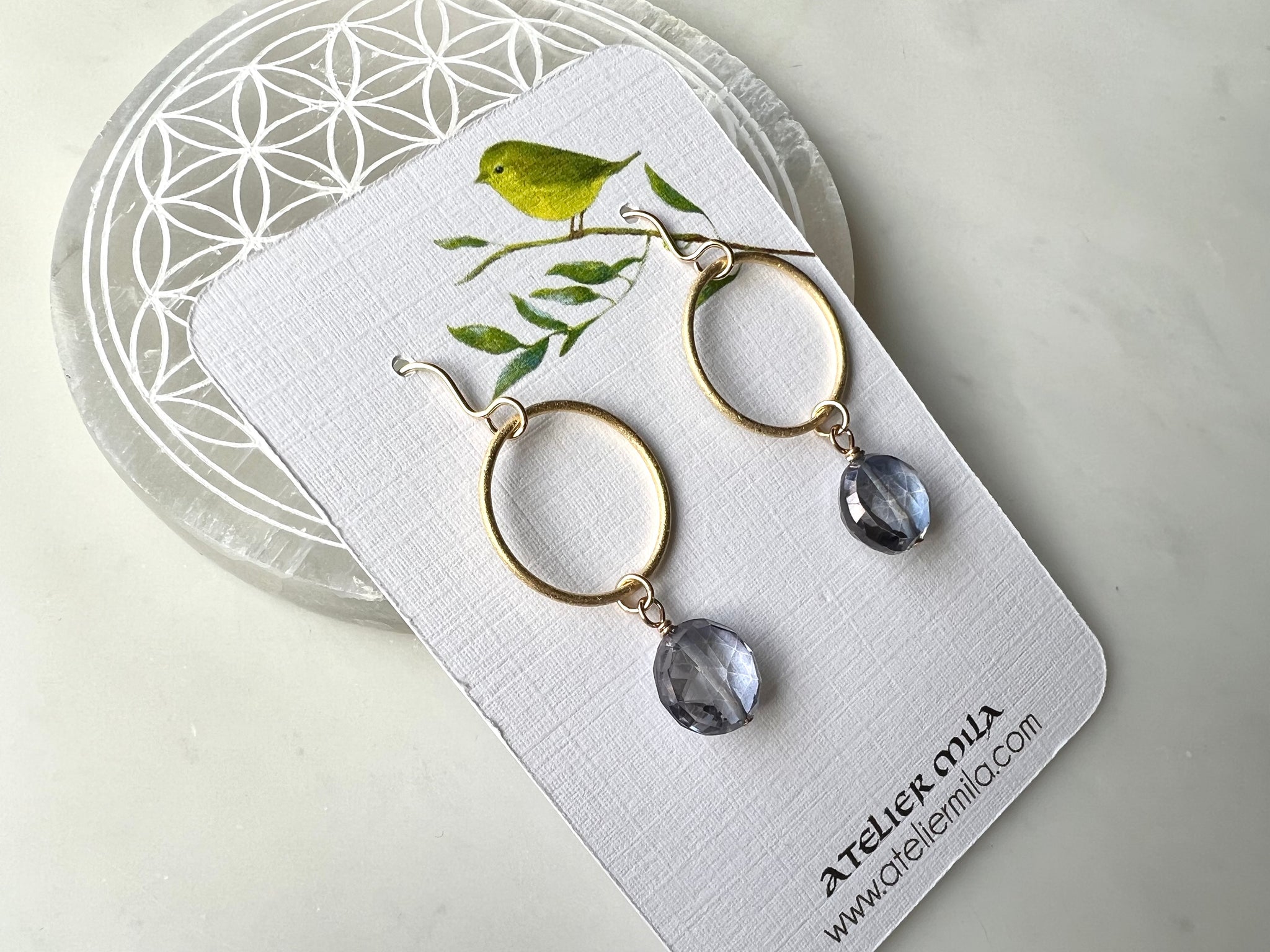 Round Blue Quartz Earrings 14K Gold Filled / ラウンド型 ブルー