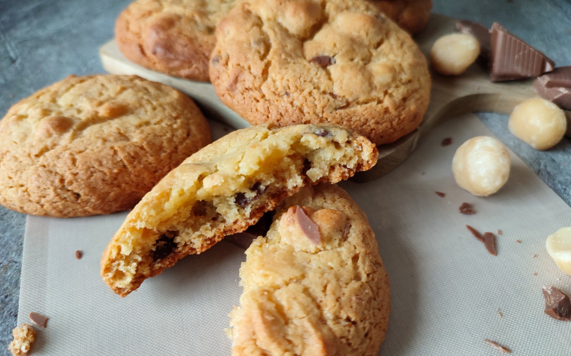 Glutenfrei Backen: Choco Chip Macadamia Cookies