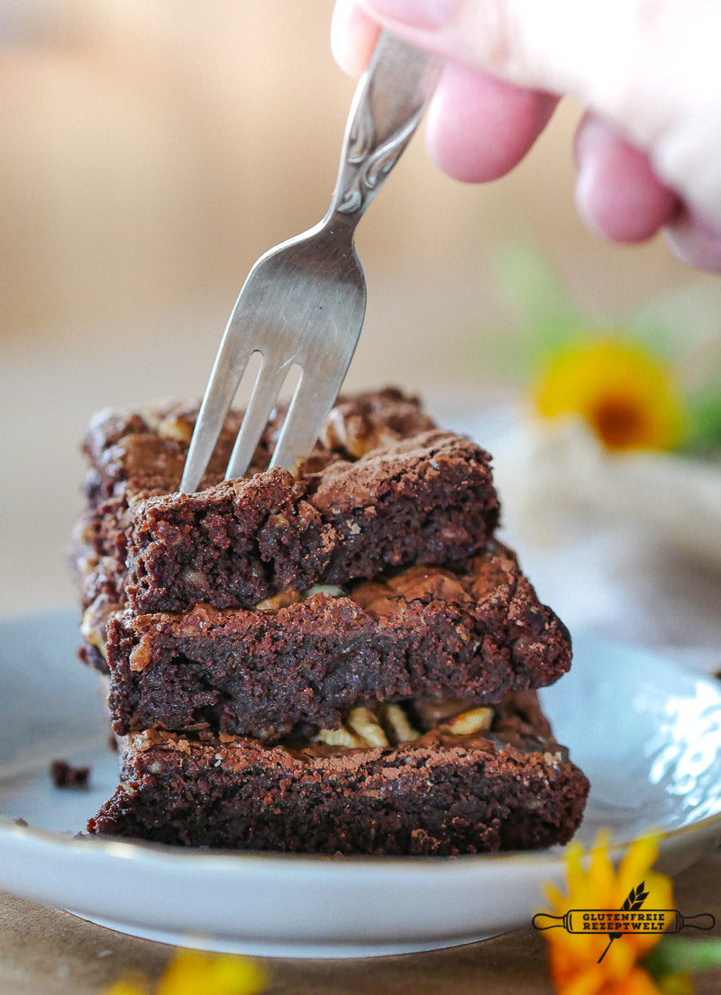 Gluten-free brownies with toasted walnuts