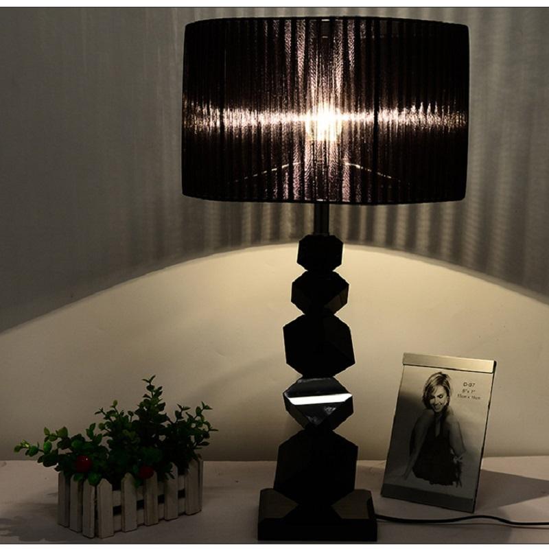 modern black table lamp.jpg