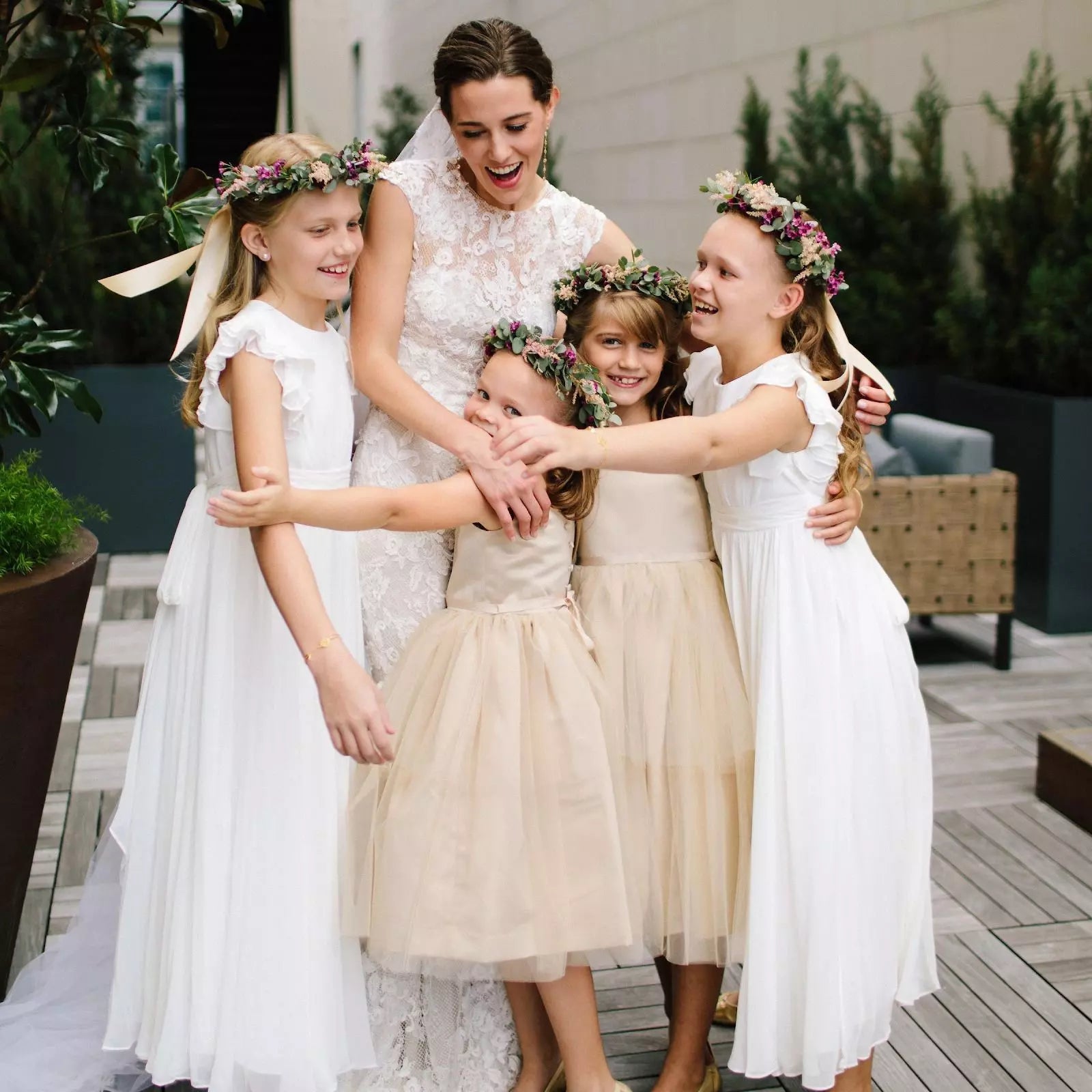 Flower girl dresses trends 2021 –