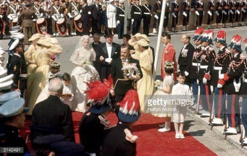 niña de las flores en la boda de Grace Kelly