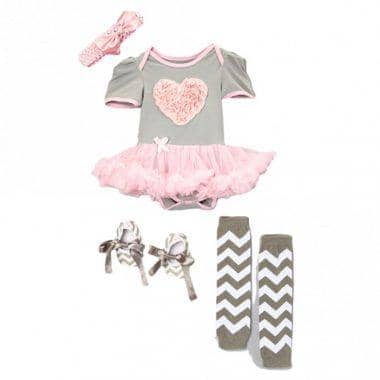 newborn-baby-outfits-bodysuits
