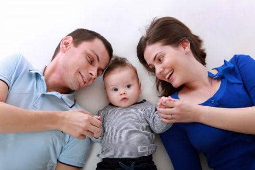 family-baby-photoshoot-happy