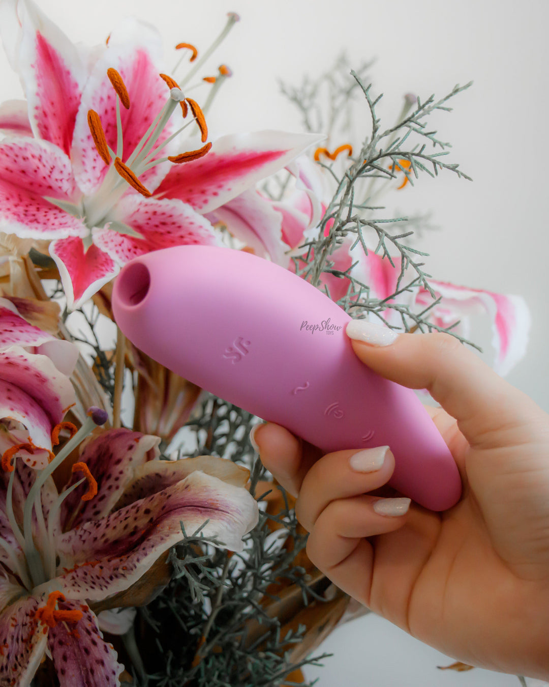 Satisfyer Curvy 3+ Clitoral Air Stimulator with Long-Distance App Control