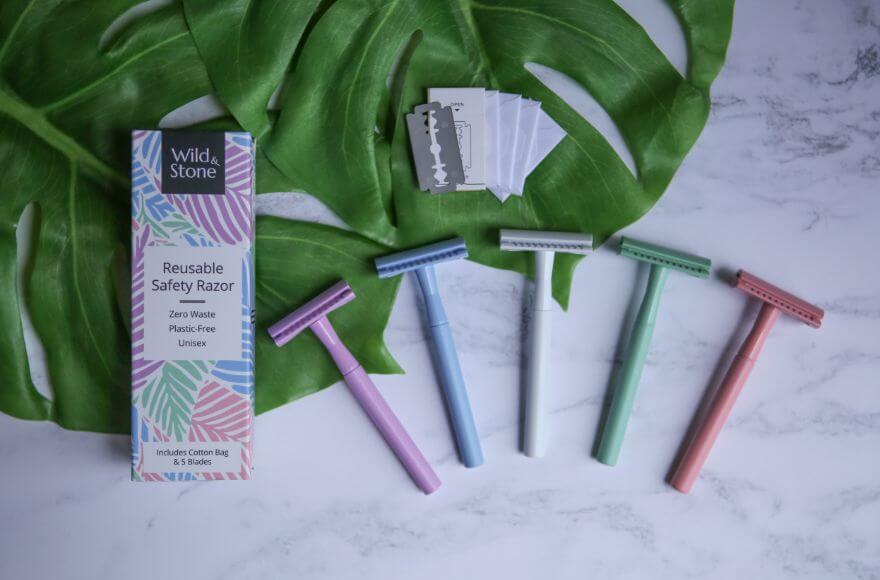 Wild & Stone's reusable safety razor in 5 bright colours