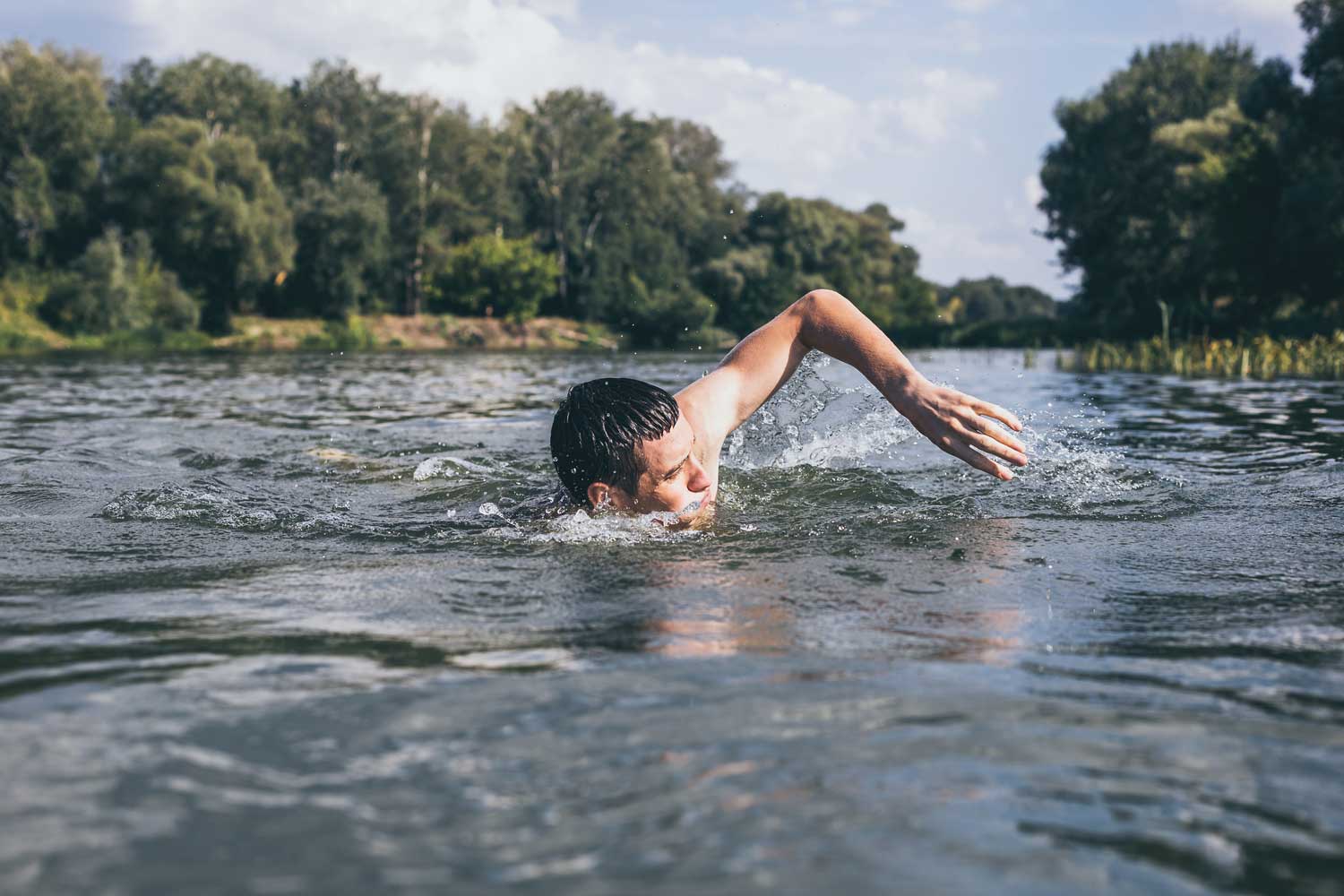 Swimming_moving_water.jpg__PID:65431305-1fdd-4433-a6ed-c64908e70978