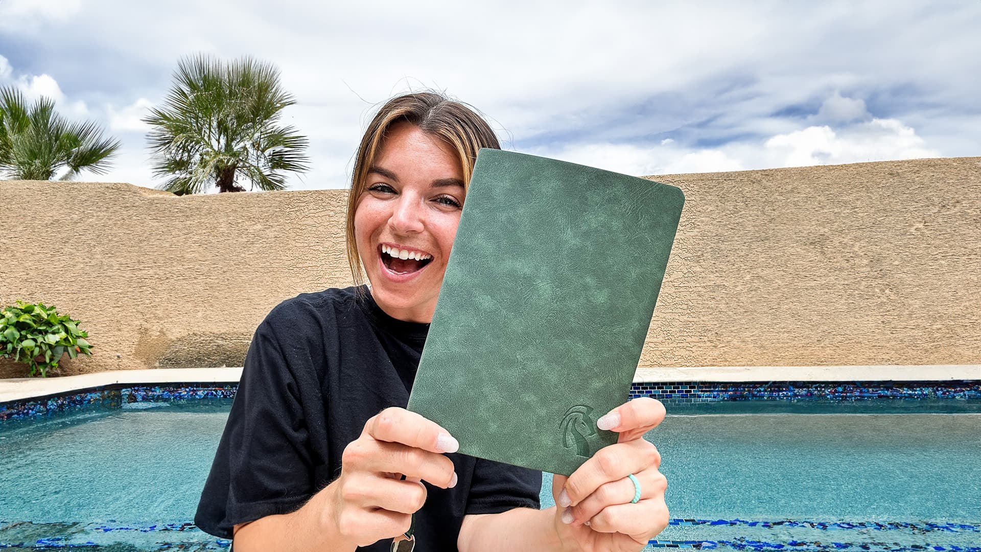 LeStallion-Green-Soft-Cover-Journal-Review-Maggie-Amazon-Influencer