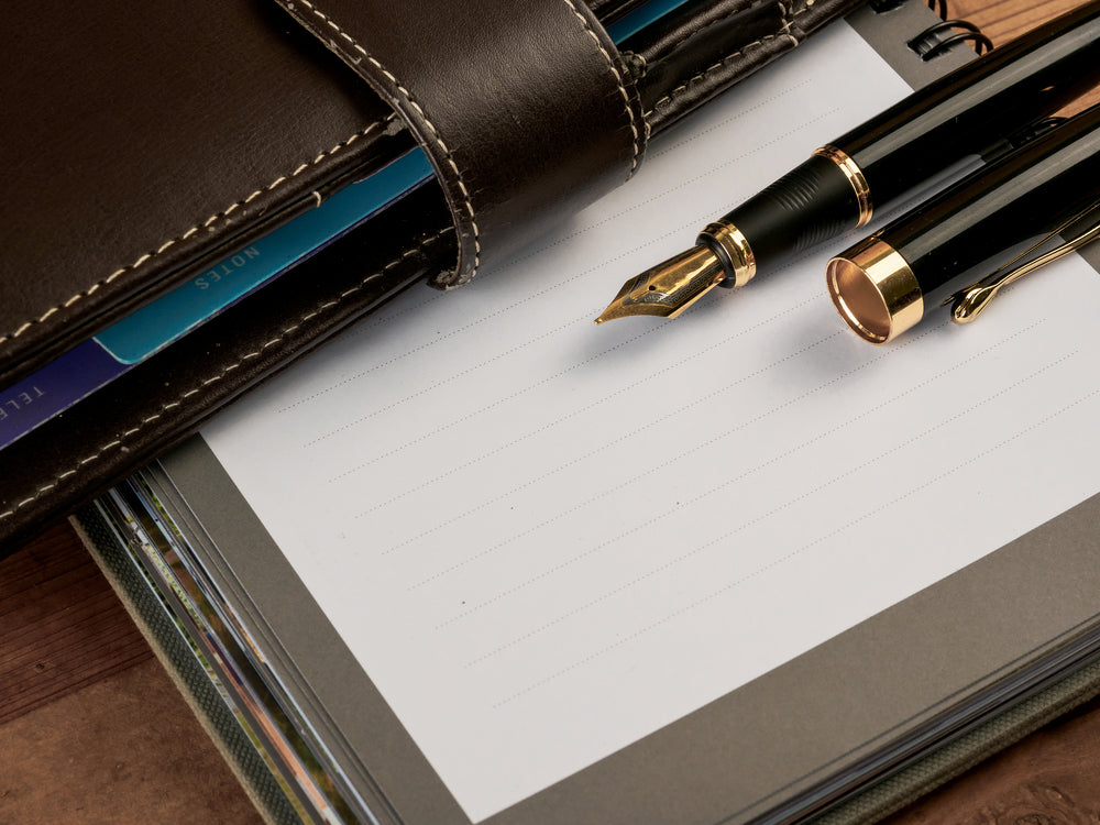 What is the best writing paper for fountain pens? – LeStallion