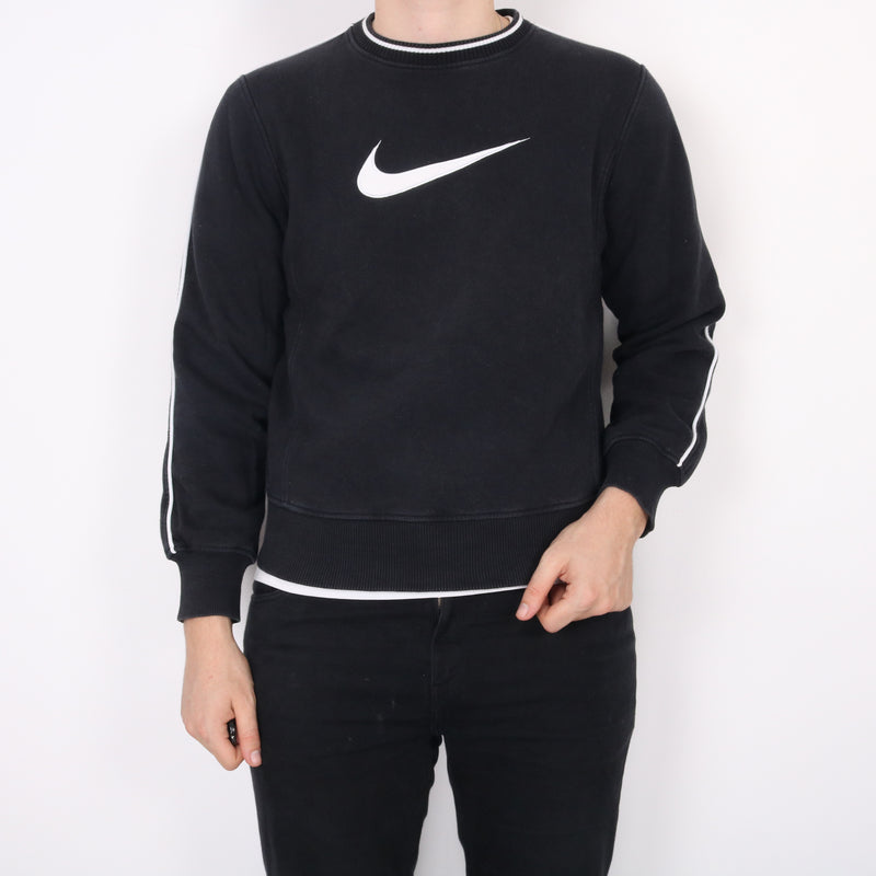 nike center swoosh crewneck