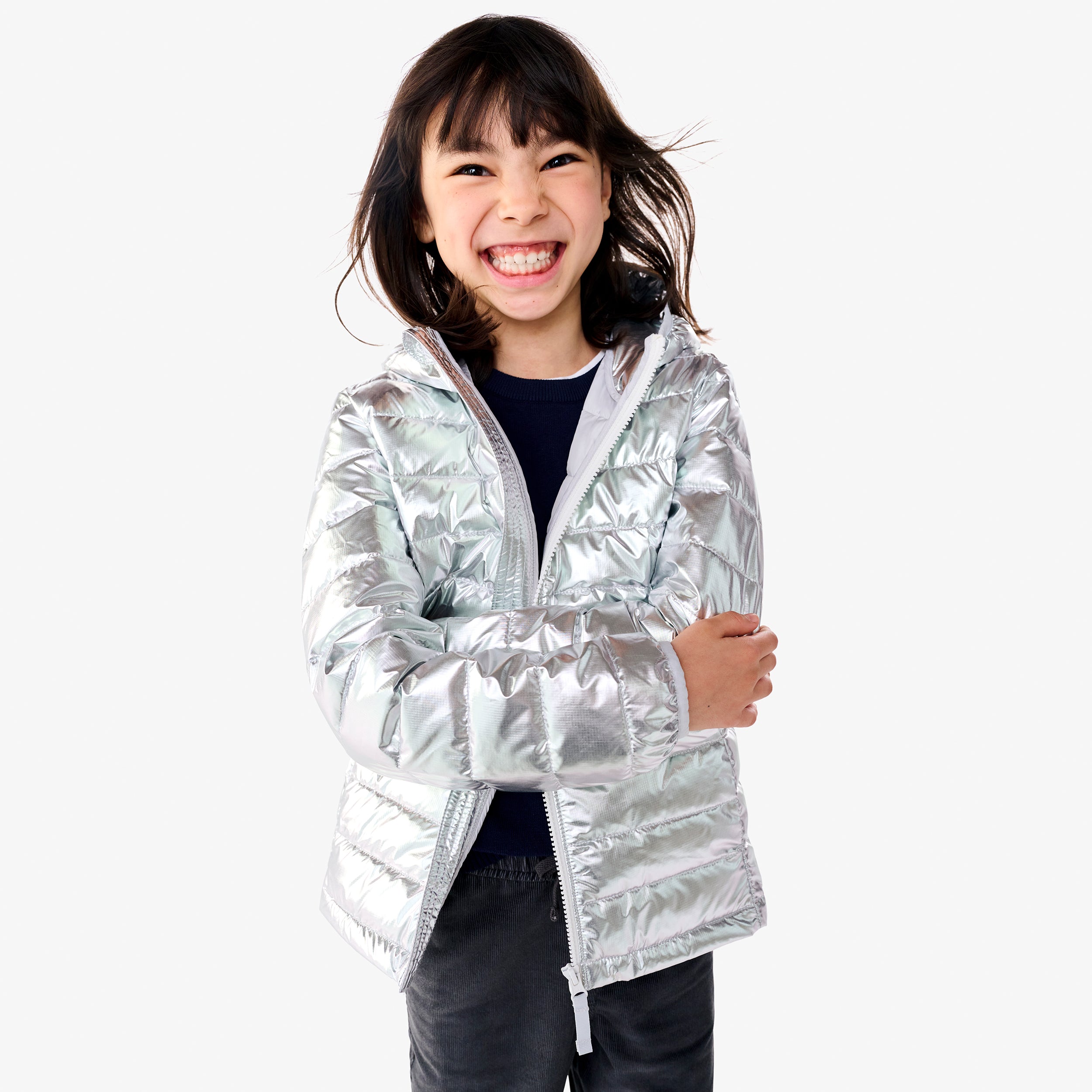 Kids Lightweight Packable Water Resistant Puffer Jacket with Hood in Silver Size 4