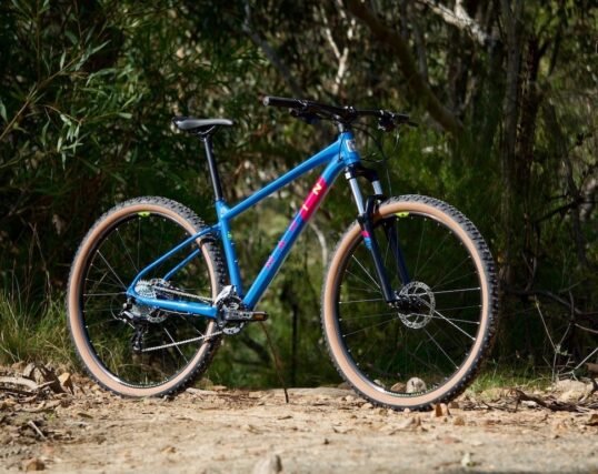 Marin-Bikes-Mountain-Bikes-BOBCAT-TRAIL-3-Tech-1