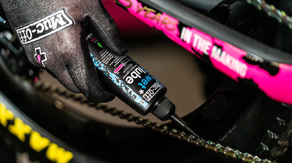 Muc-Off-Bike-Cleaning-Kit-Wash-Protect-Kit-With-Wet-Lube-850-Tech-3