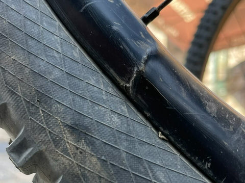 Carbon wheel with obvious crack in rim
