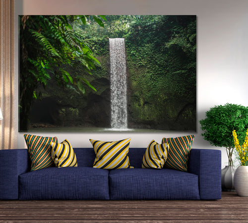 WILDLIFE Green Lush Jungle Rainforest Waterfall Nature