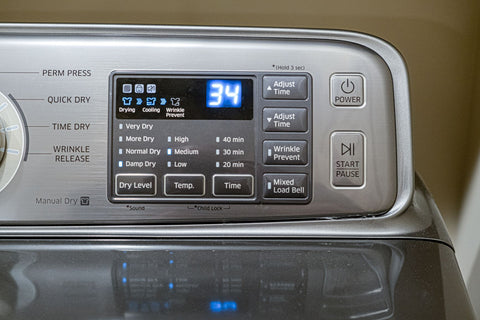Using a laundry dryer for fluffing a pillow, control board of laundry dryer
