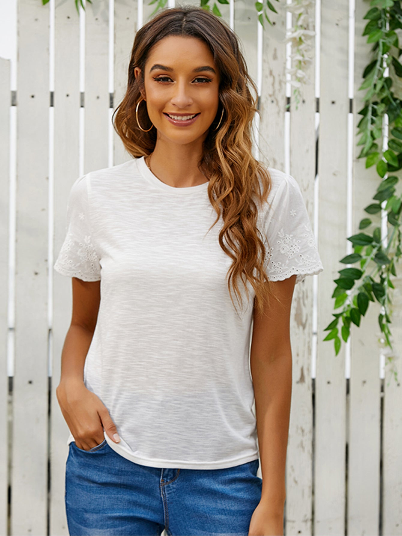 T-shirt with embroidered sleeves – 1SANSOME