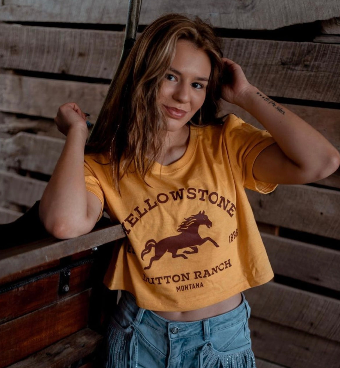 Wrangler X Yellowstone Women's Gold Rod Cropped T-Shirt – Wiseman's Western