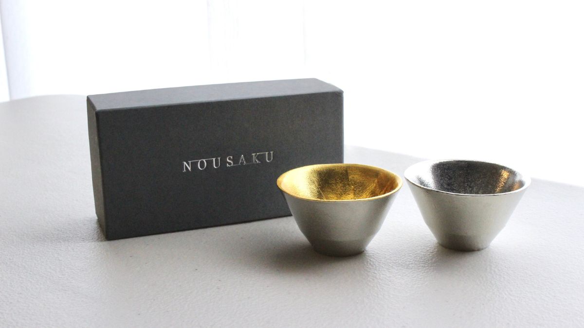 Sake cups made of Takaoka copperware, a traditional craft with a history of more than 400 years