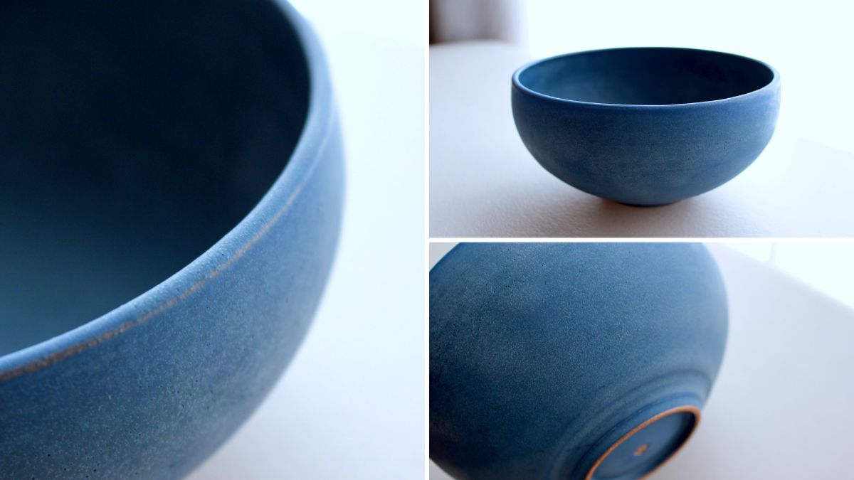 Pair of bowls with attractive matte texture and deep color