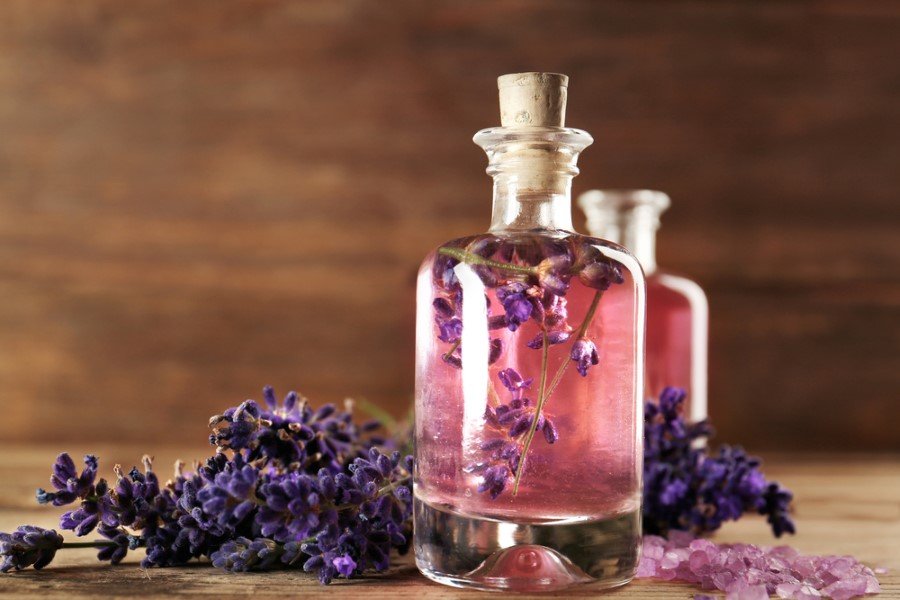 What Mixes Well with Lavender Essential Oil