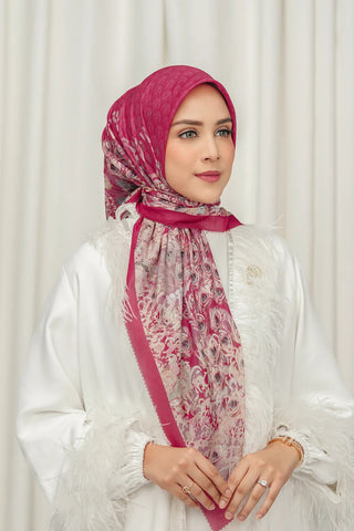 jilbab merah cocok untuk baju putih