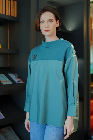 blouse polos modern: Benang Jarum Ravina Blouse in Cyan