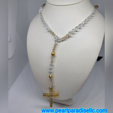 Cargar imagen en el visor de la galería, Gold Pearl Rosary

