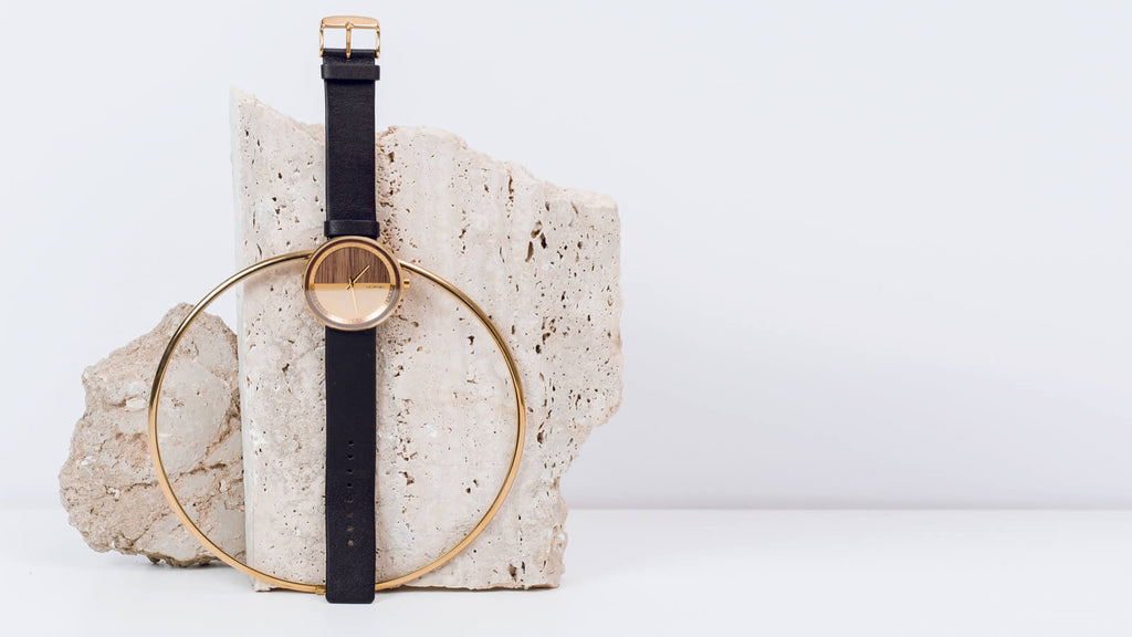 modern watches - the GOLD VEJRHOJ