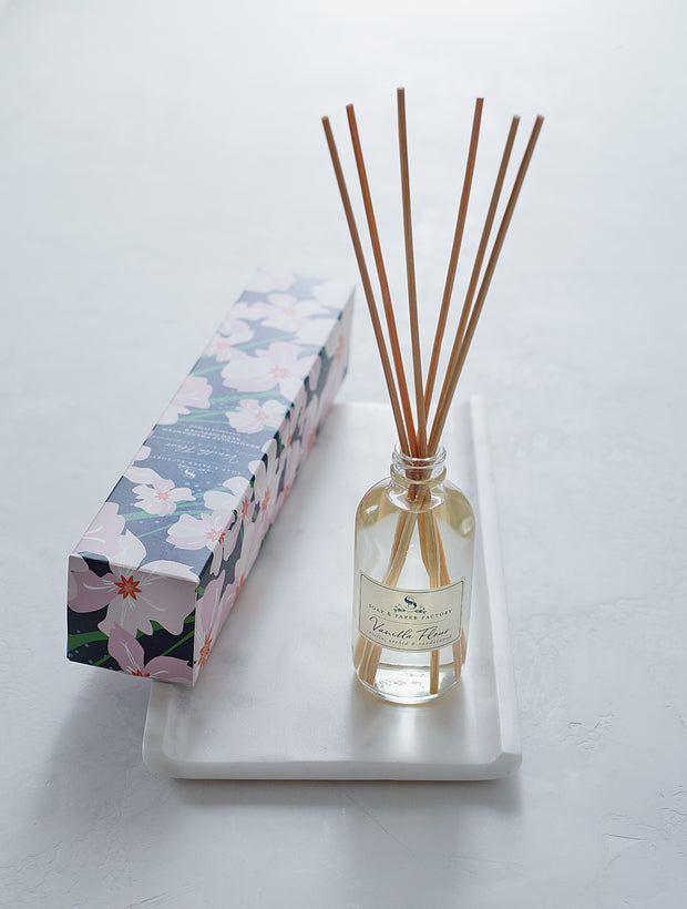 Reed Diffuser with Natural Essential Oil Vanilla 6.8 Fl Oz (200ml) -  Scented Reed Diffuser - Gift Set with Bamboo Sticks - Best for Aromatherapy  - SPA