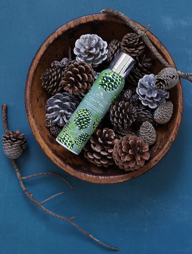  Thymes Frasier Fir Home Fragrance Mist - Scented Room Spray for  Fresh Home Fragrance - Bedroom & Bathroom Air Freshener (3 oz) : Home &  Kitchen