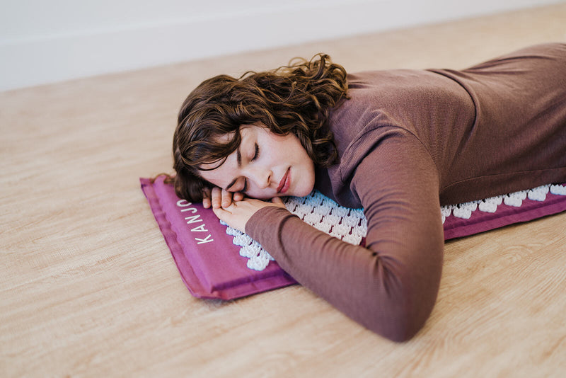 What Is an Acupressure Mat? – Kanjo