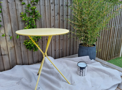 How to Paint Outdoor Metal Furniture - Maison de Pax