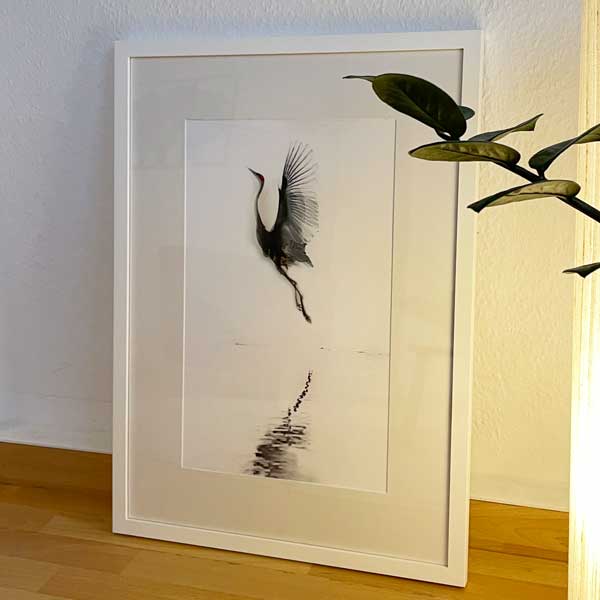 flying-crane-fliegende-kranich-artlia-poster-600x600