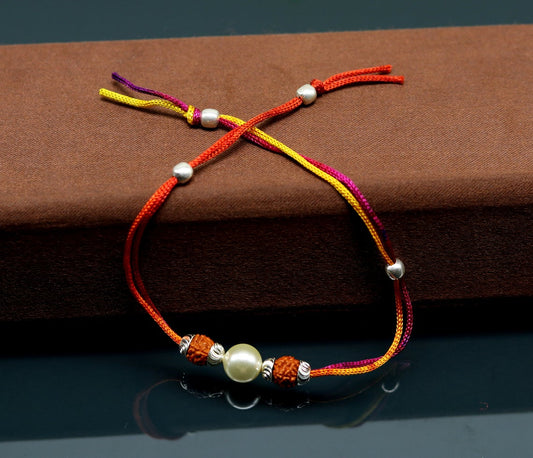 Handmade Thread Bracelet at Rs 60/piece, Delhi
