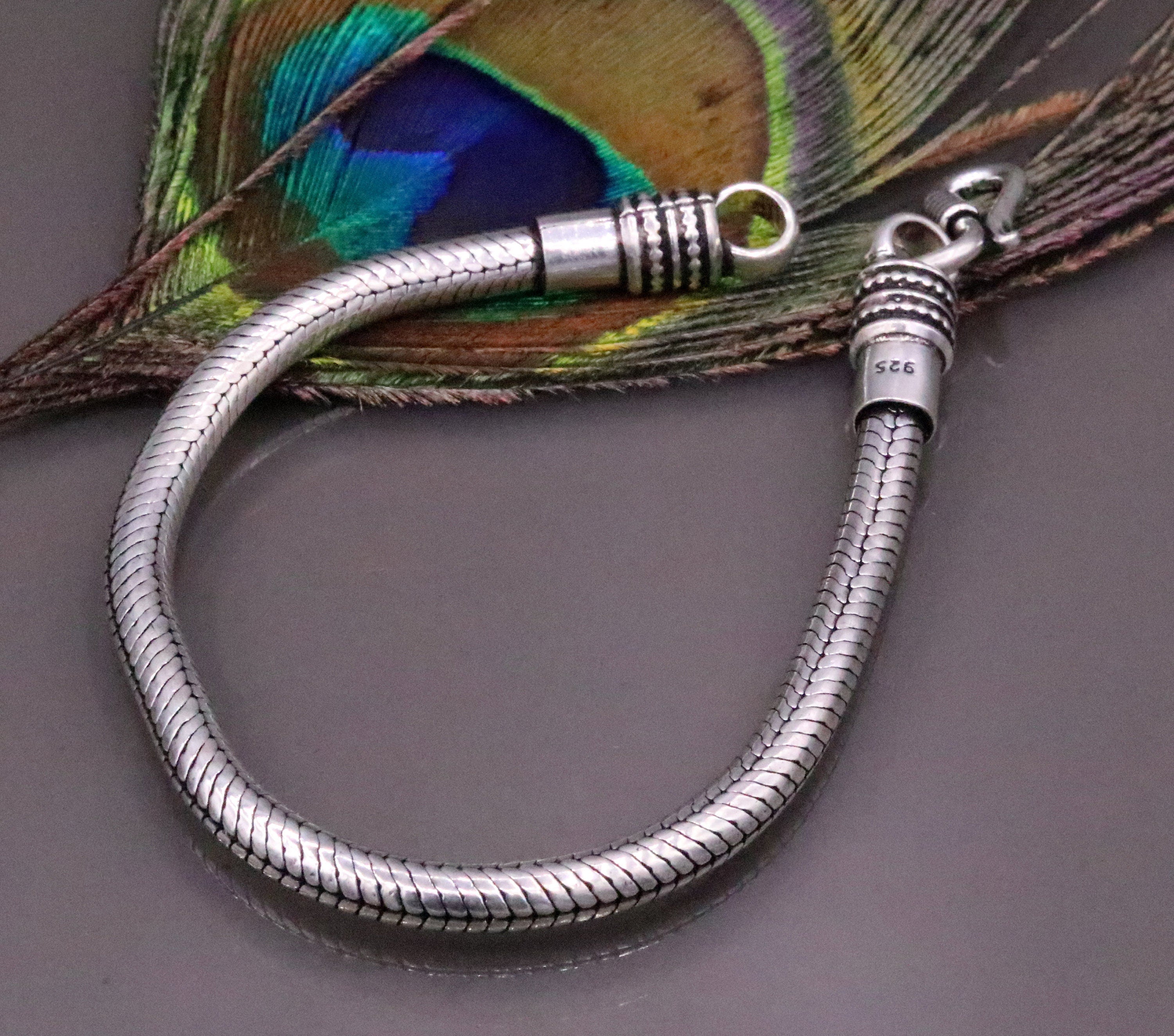 Buy Niscka Vintage Silver Oxidized Kada Bracelet Studded with Multi-Color  Kundan Stones Online