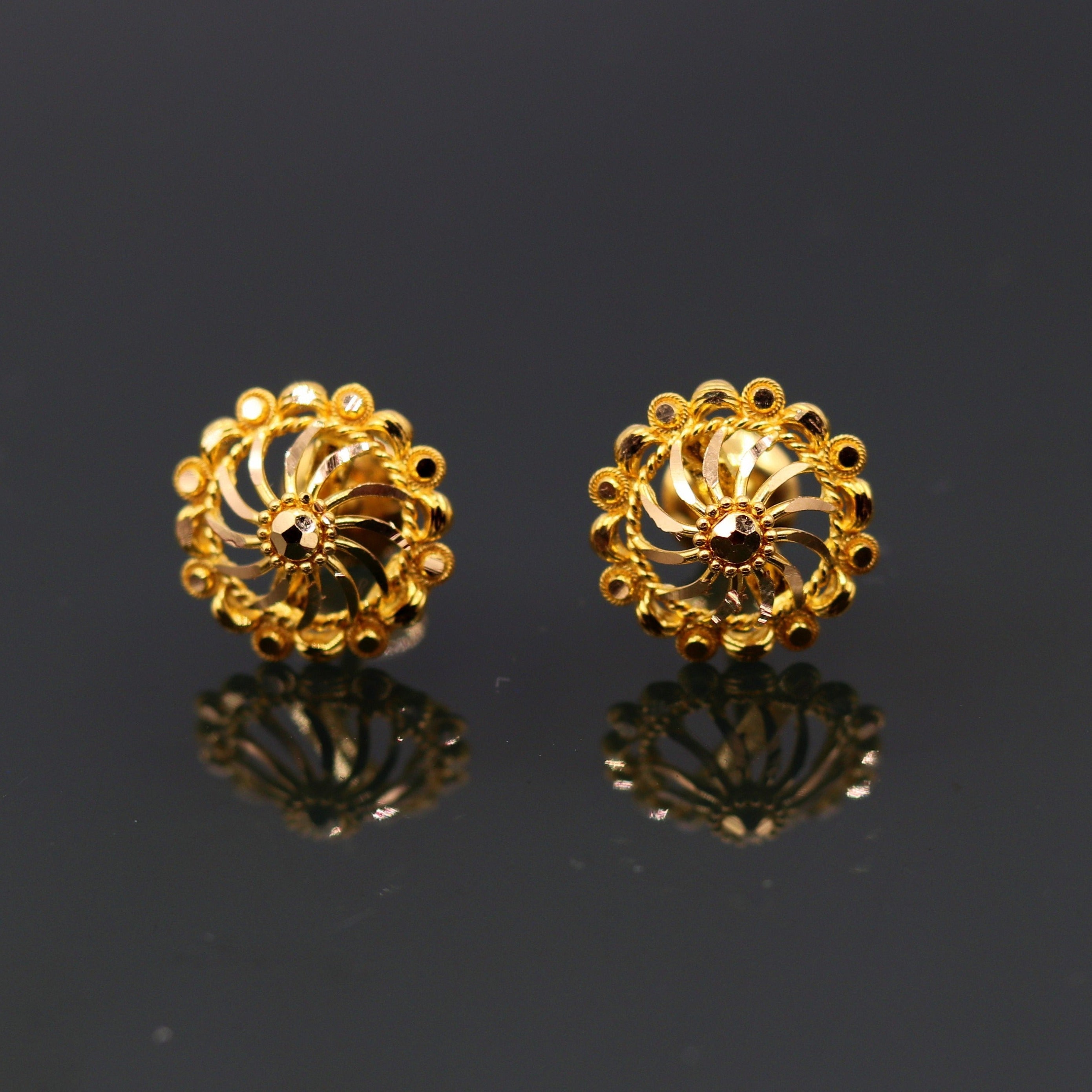Jumkey Fashion Jewellery - Handmade Gold Plated Dangler 🌷 Product ID-  JPJS102 BIG REPUBLIC SALE MIN 30%-65% OFF! Shop on -  https://www.jumkey.com/ #jumkeyclub #goldplatedjewellery #jewellery # earrings #pearls #necklace #navyblue #indianjewellery ...