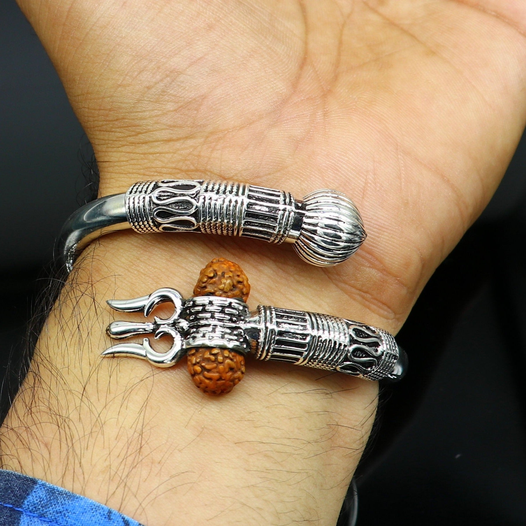 Buy Oxidized Designer Handcrafted Lord Shiva/Shiv Trishul Rudraksha Damroo  Bahubali Kada Bracelet Bangle Free Size Cuff Kada Spiritual Jewellery for  Men/Women (ROSKS-2) at Amazon.in