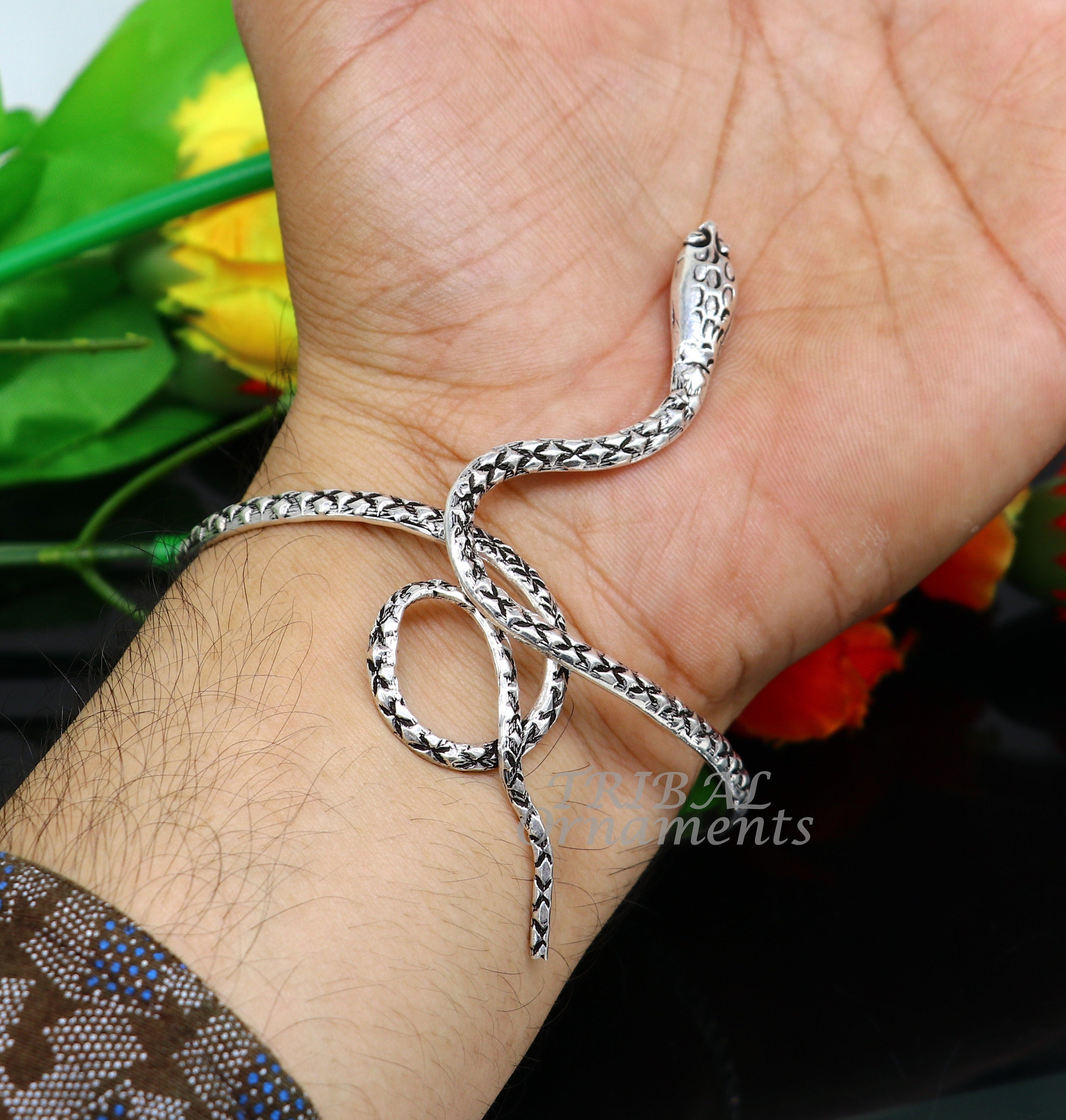 Vintage sterling silver Niello pattern coiled snake bracelet - Ruby Lane