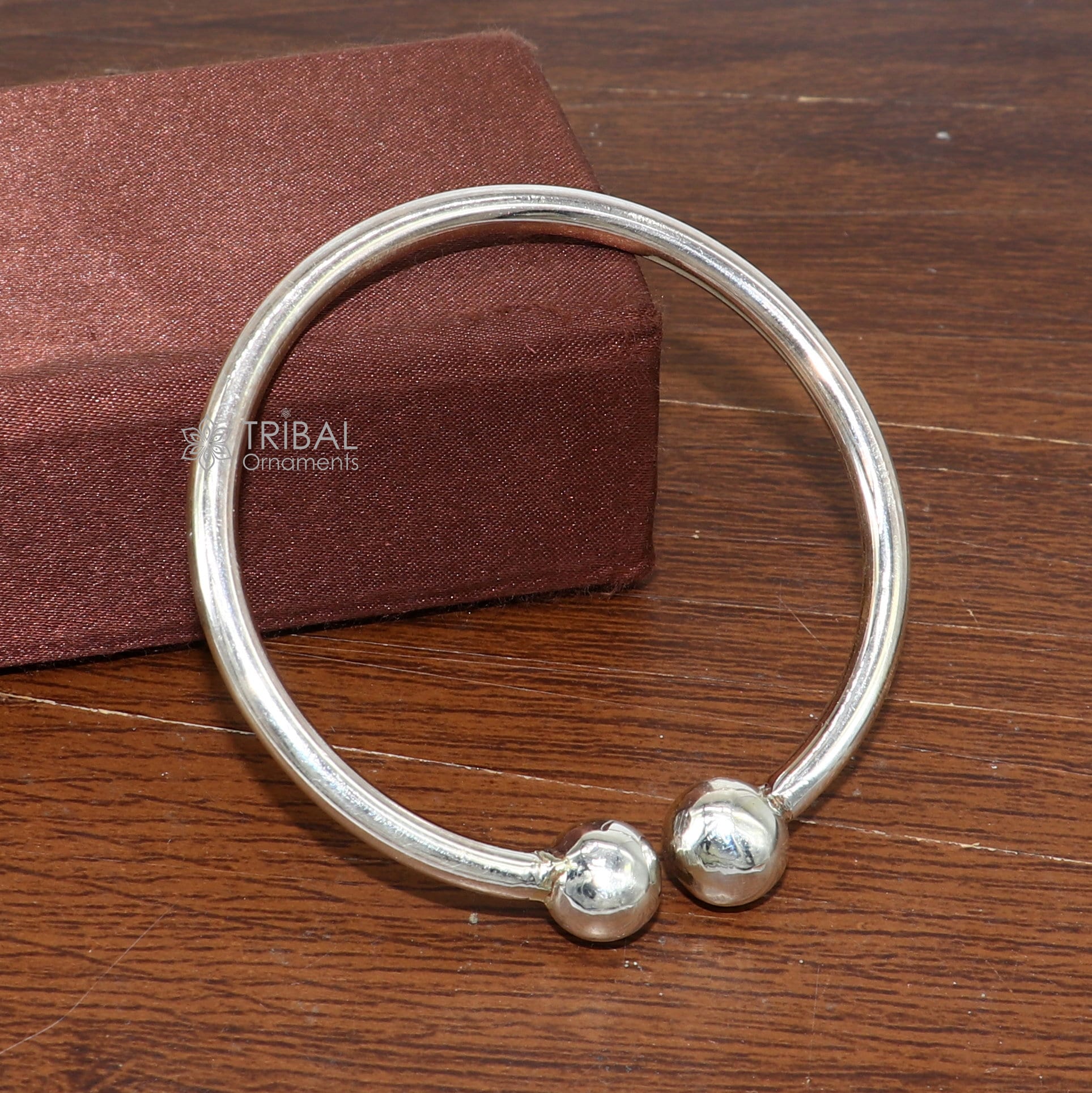Solid Balance Bangle – Liry's Jewelry