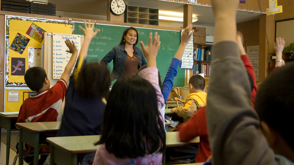 Auditory learners learn best by hearing the teacher speak out loud to the full class.