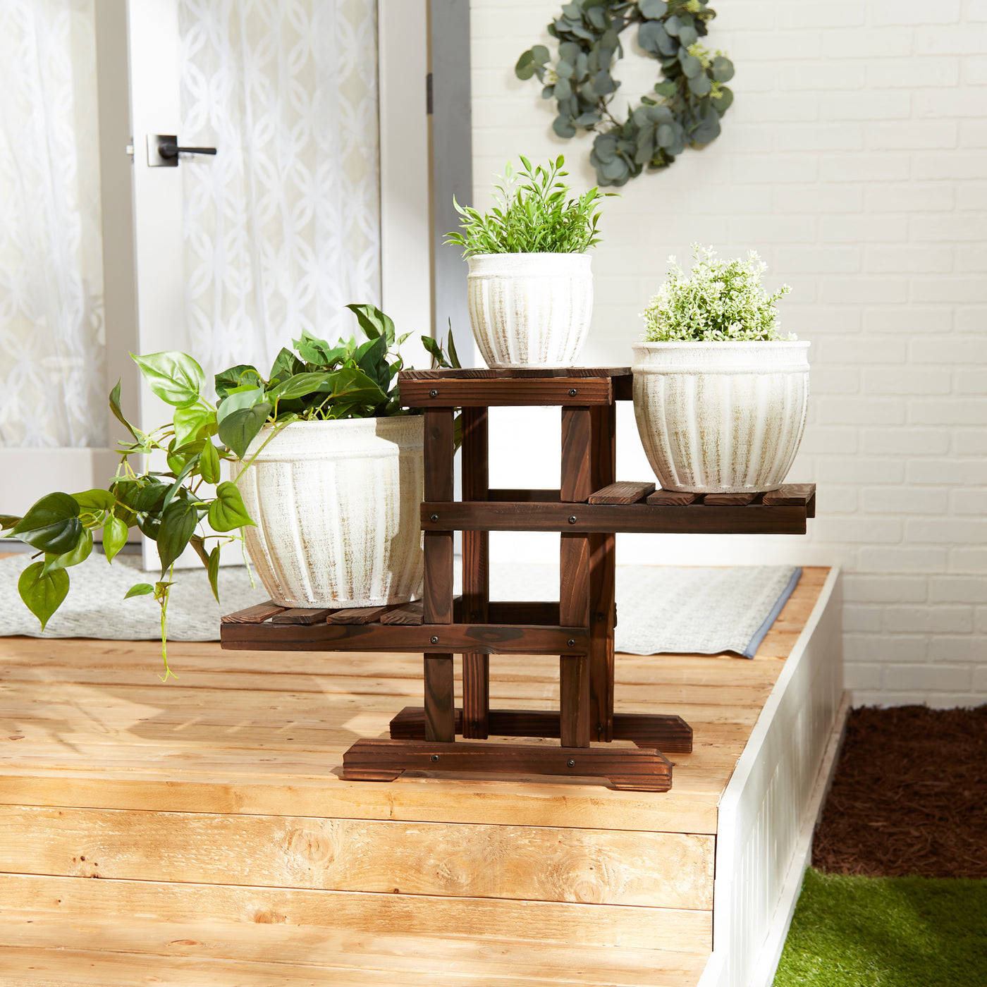 zigzag plant stand